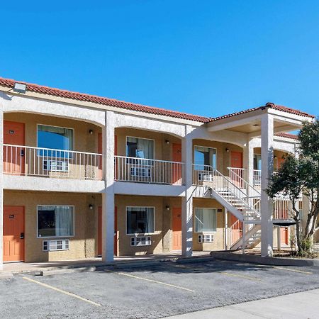 מלון Super 8 By Wyndham Abilene North מראה חיצוני תמונה